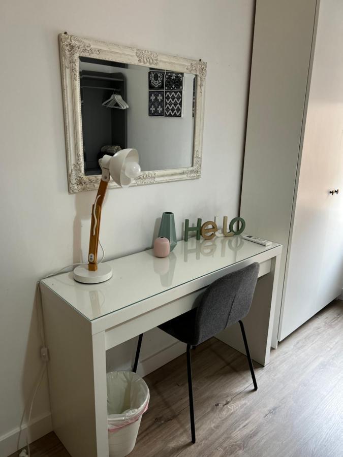 Centro Grupos Malaga Parking Gratis 3 Apartment Exterior photo