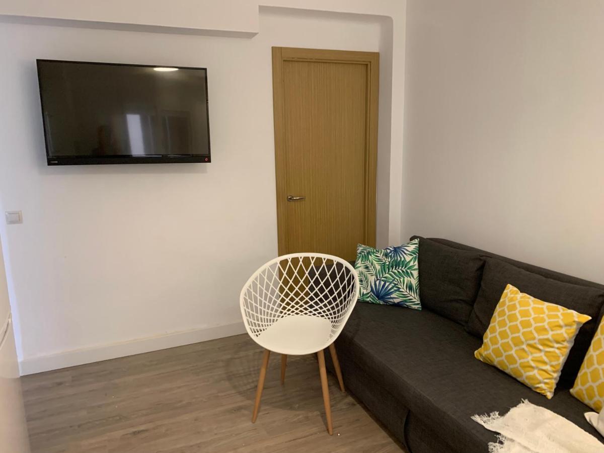 Centro Grupos Malaga Parking Gratis 3 Apartment Exterior photo