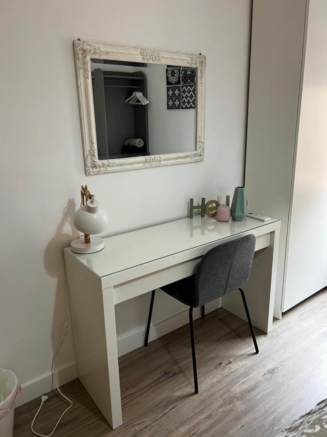 Centro Grupos Malaga Parking Gratis 3 Apartment Exterior photo